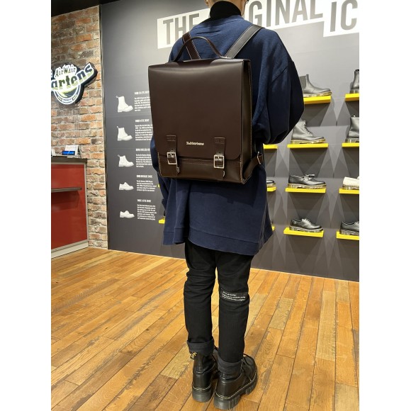 Dr.Martens BOX BACKPACK【BURGUNDY】 | ドクターマーチン・ショップ