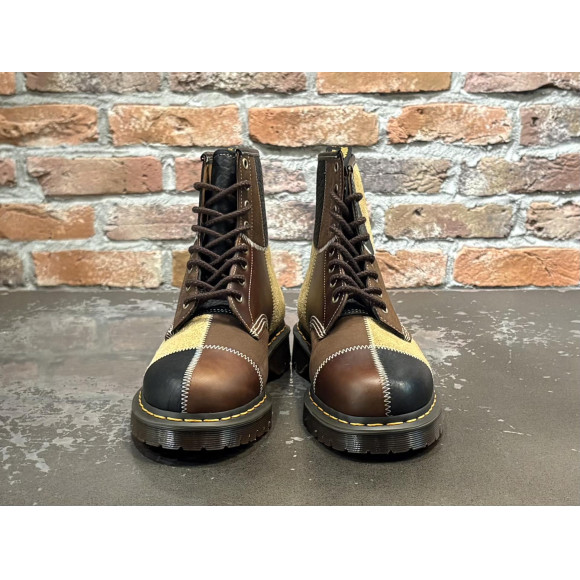 Dr.martens 新作　1460 PWRK 8 ホール ブーツ