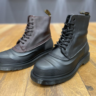 Dr.Martens 新作 1460 SUB 8ホールブーツ