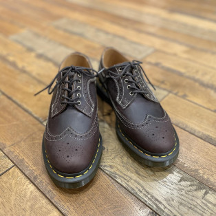 Dr.Martens 新作  3989 YS ブローグシューズ