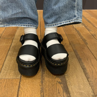 Dr.Martens VOSS QUAD サンダル