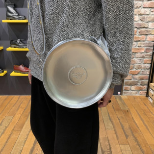 Dr.Martens 新作 ラウンド バックパック(SILVER METALLIC, FREE) 