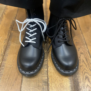 Dr.Martens 1460 ホワイトステッチ 8 ホール ブーツ