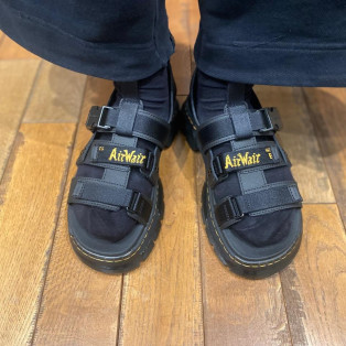 Dr.Martens PEARSON マルチストラップ サンダル