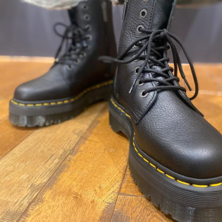 Dr.Martens JADON PISA 8 ホール ブーツ