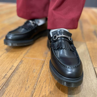 Dr.Martens 新作【日本限定】ADRIAN スナッフル ローファー