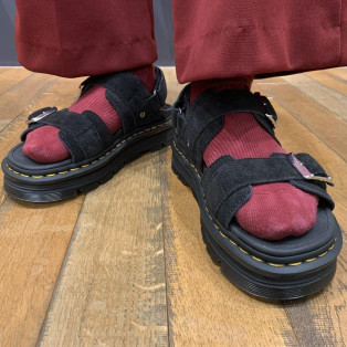 Dr.Martens 新作 ZEBZAG サンダル