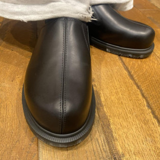 Dr.Martens 新作 SAN ミュール