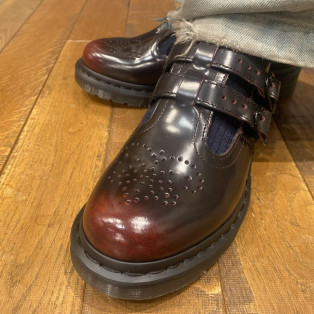Dr.Martens 新作 8065 ツイン ストラップ Tバー シューズ