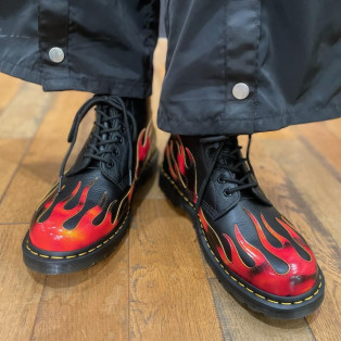 Dr.Martens 新作 1460 PASCAL FLAME 8 ホール ブーツ