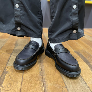 Dr.Martens 新作　イングランド　ローファー