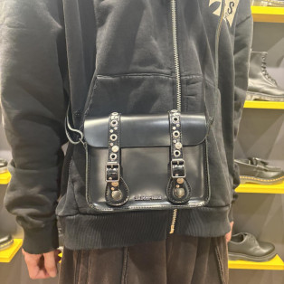 Dr.Martens 7インチ サッチェル バッグハードウェア