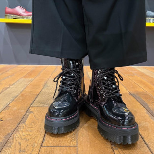 Dr.martens JADON トウプレート 8 ホール ブーツ