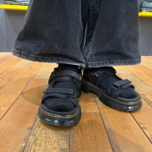 Dr.martens 新作　FORSTER マルチストラップ サンダル