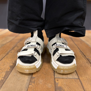 Dr.martens 新作 PEARSON II サンダル  PARCHMENT BEIGE