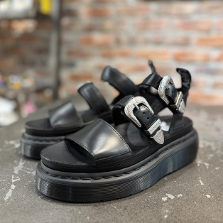 Dr.martens 新作　GRYPHON QUAD バックル サンダル