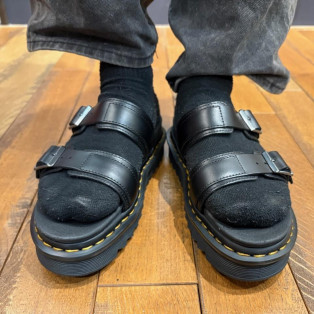 Dr.martens MYLES サンダル