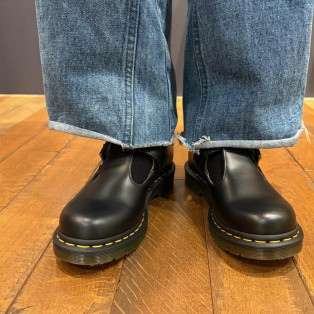 Dr.martens POLLEY Tバーシューズ