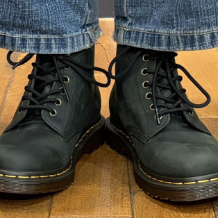 Dr.martens 新作　1460 8 ホール ブーツ