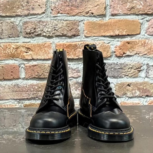 Dr.Martins 新作　1460 PASCAL RI 8 ホール ブーツ