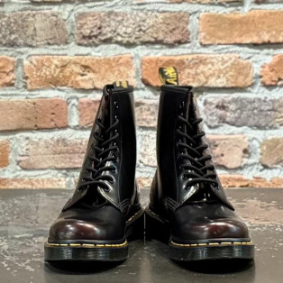 Dr.Martins 新作　1460 8 ホール ブーツ