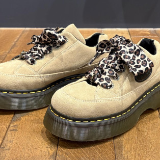 Dr.martens 新作　BUZZ 5 ホール シューズ