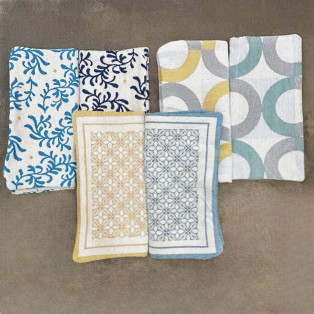 【新柄登場！ラグ＆クッションで模様替え】