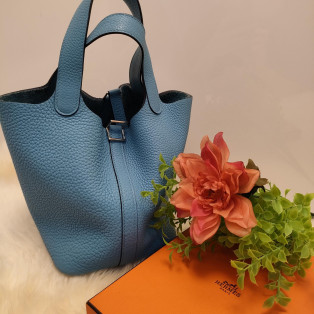 大人気！魅力たっぷり HERMES ピコタンロックPM