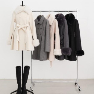 新作！！フェイクファーコート入荷