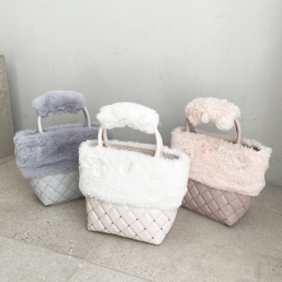 この冬大活躍！！もこもこバッグ♡