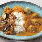 一盤可以享受兩種咖喱的半身&半身♪(雞肉提卡&基瑪)