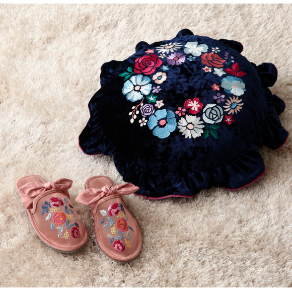 ANNA SUI』アナスイとコラボレーションした商品シリーズをご紹介