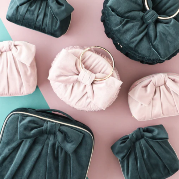 【NEW】ベロアリボン ポーチシリーズ