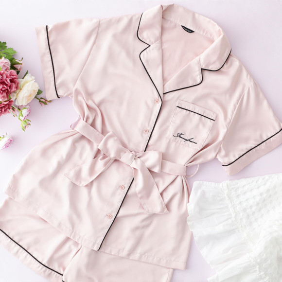 【SALE】ヒアルロン酸加工ロゴ刺繍 半袖半ズボンパジャマ