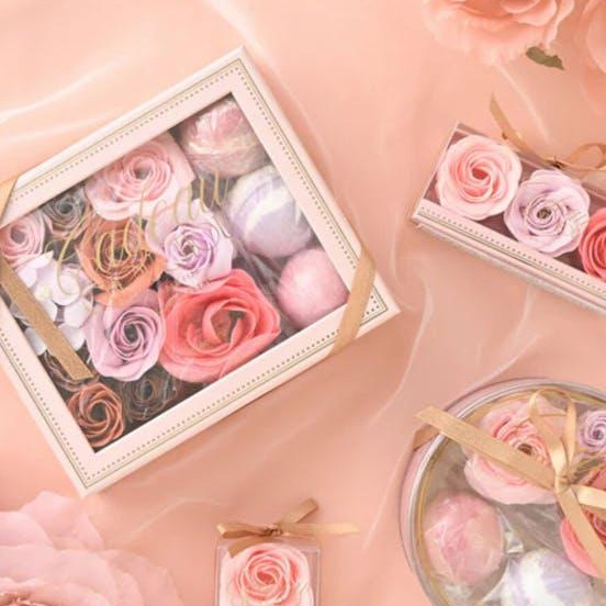 【★間違いない！ホワイトデーギフト特集★】カドーシュシュ フィズ＆ペタル スクエア