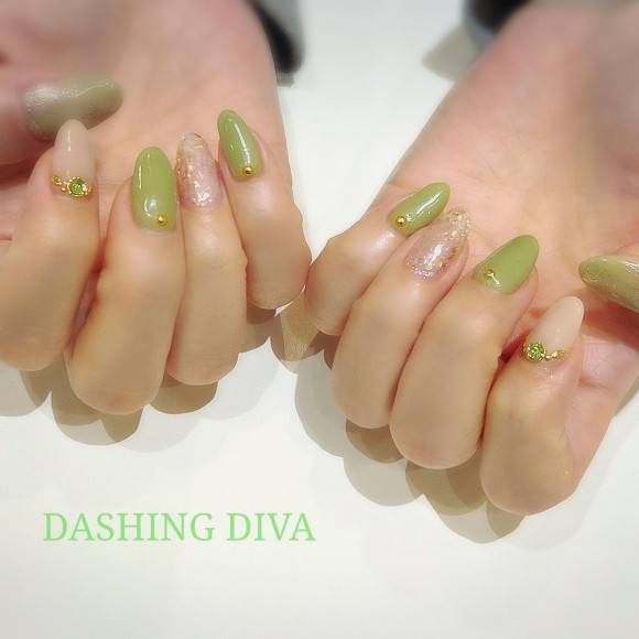 シンプルニュアンスネイル