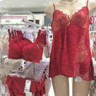 让我们回到平常的日常生活! 特别的圣诞布拉