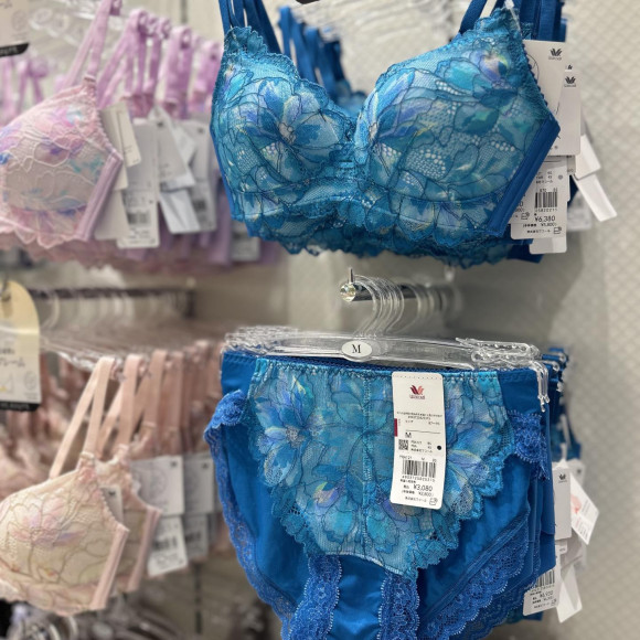 ワコールSUHADA ONE新色入荷