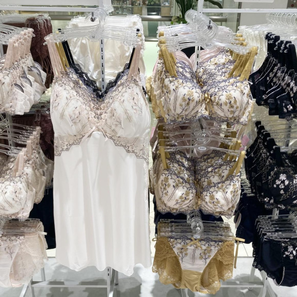 リサマリ新作入荷のお知らせ