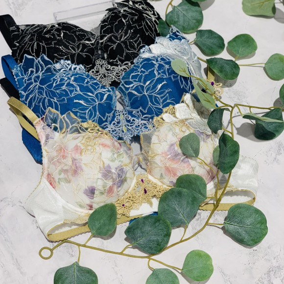 ワコール☆サルート17グループ新作入荷のお知らせ