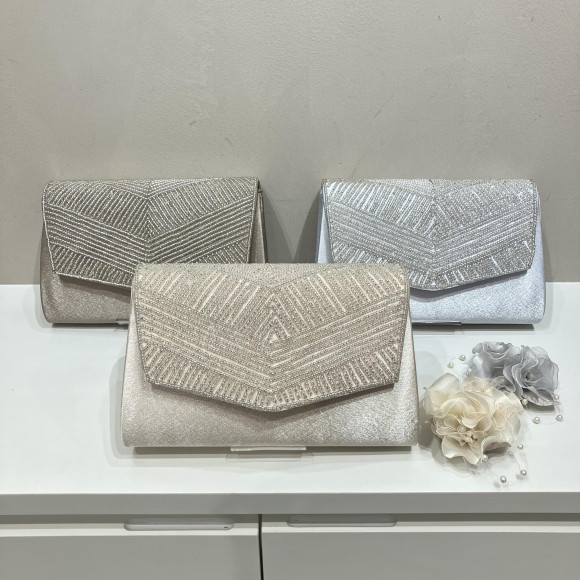 ＊＊新作ビーズ刺繍バッグ＊＊