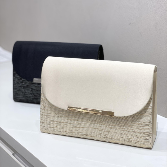 ＊煌めくラメシャンタンバッグ＊