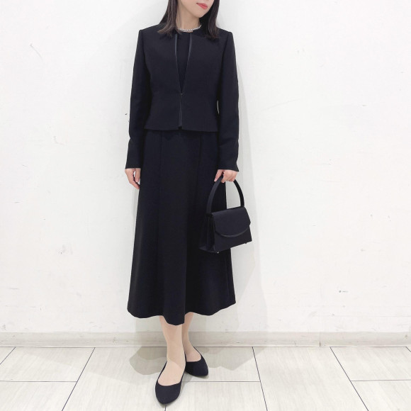 ✴︎ セミロング丈ブラックフォーマルアンサンブル ✴︎