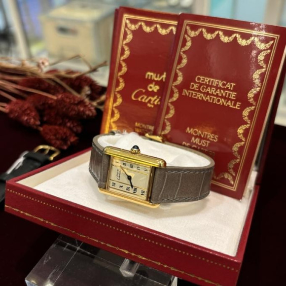 ヴィンテージウォッチ多数入荷してます！