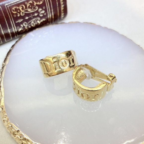 【TiC TAC浦和パルコ店】ヴィンテージフェア≪Christian Dior／ロゴイヤリング≫