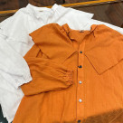 ケープ付きブラウス