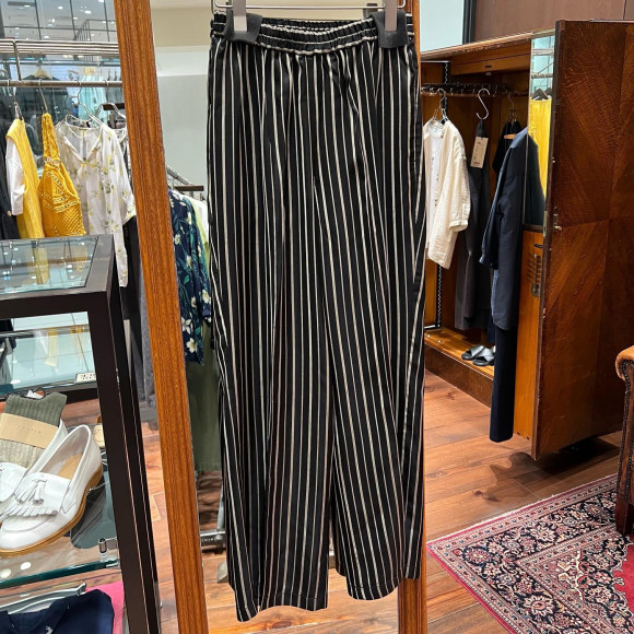 アセテートストライプ　イージーパンツ