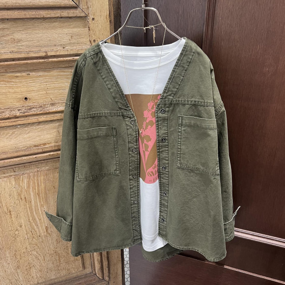 コットンバイオ加工　Vネックワークシャツ