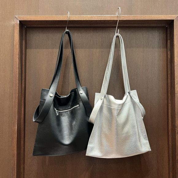 ビュレ　ムーバルベルトトートBAG