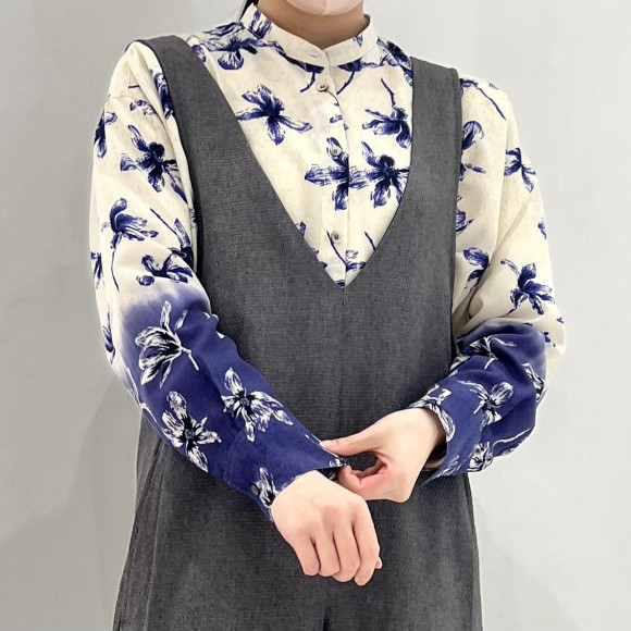 新作柄シャツ
